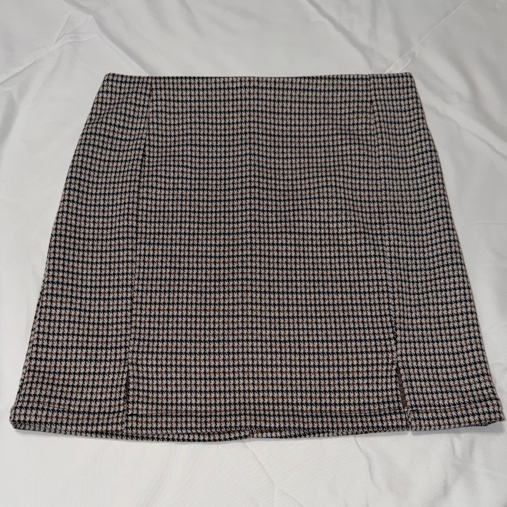 Double Zero Black and White Mini Skirt
